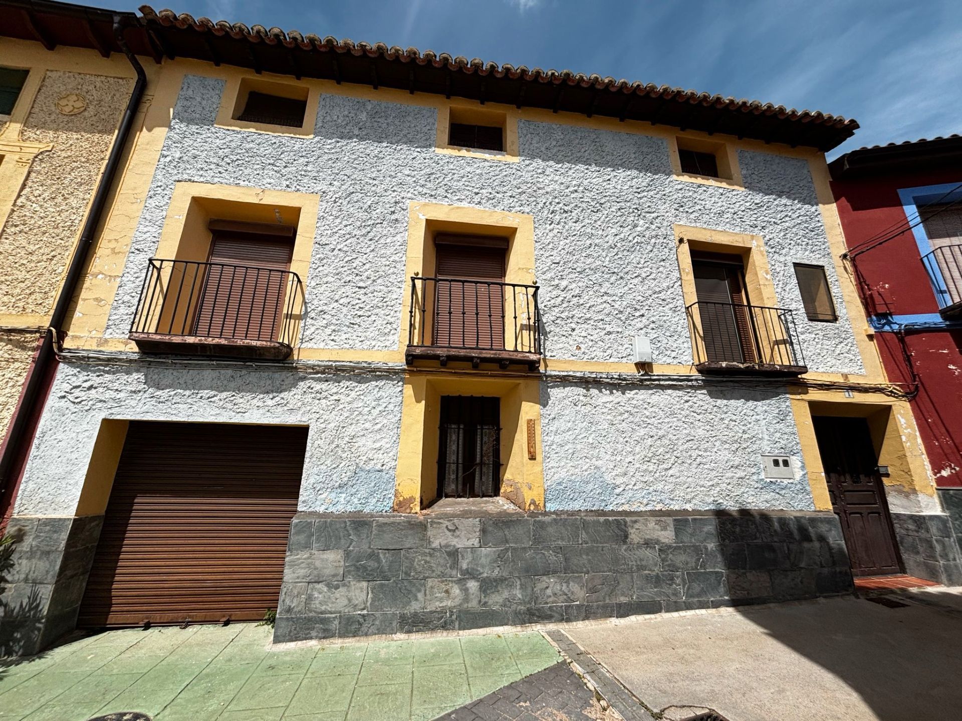 Vista exterior de Casa o chalet en venta en Torralba de Ribota con Trastero y Amueblado