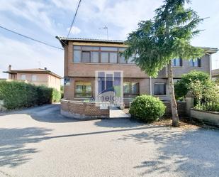 Exterior view of House or chalet for sale in Tardajos  with Storage room