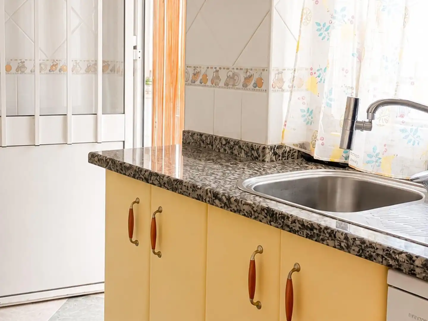 Cuina de Casa o xalet en venda en Huelva amb Aire condicionat i Traster