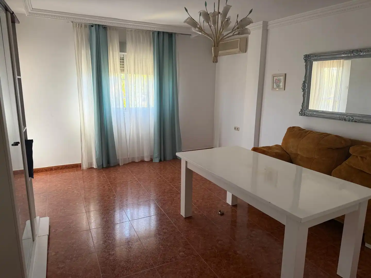 Piso con terraza en venta en Peligros