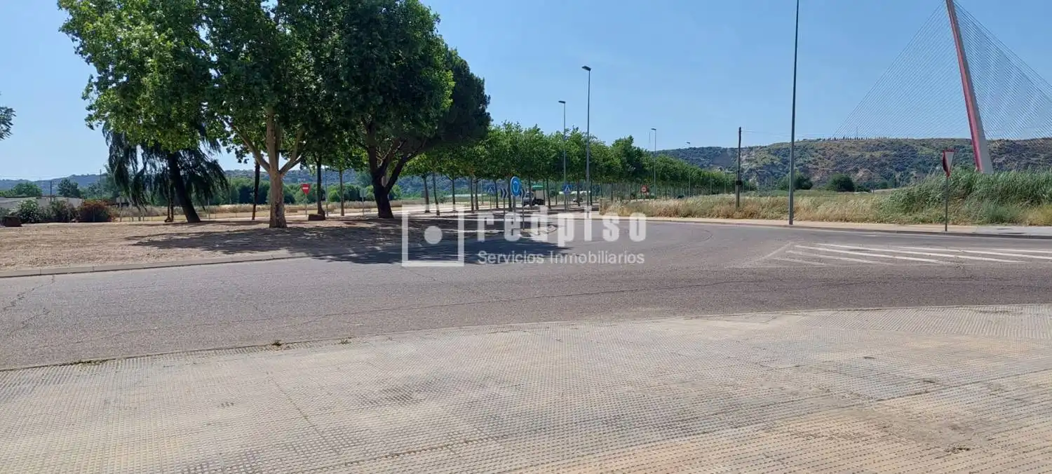 Piso en venta en Talavera de la Reina con Aire acondicionado, Calefacción y Jardín privado