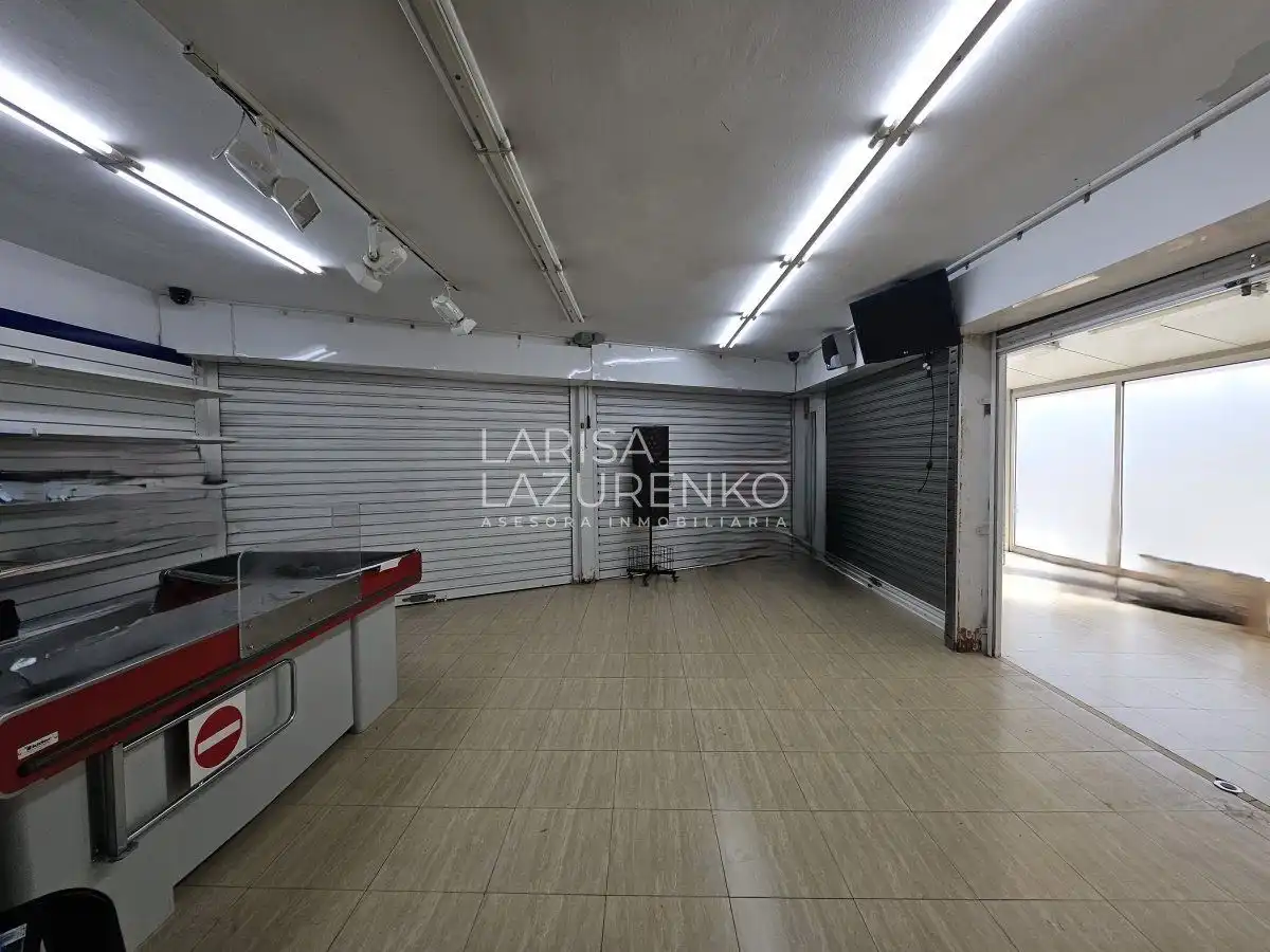 Local comercial en venda a Diputació
