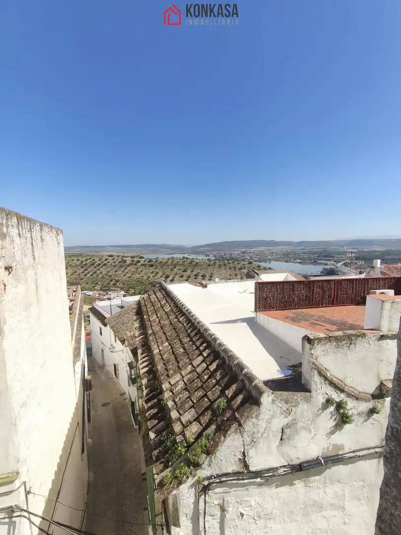 Vista exterior de Casa o xalet en venda en Arcos de la Frontera amb Terrassa i Traster