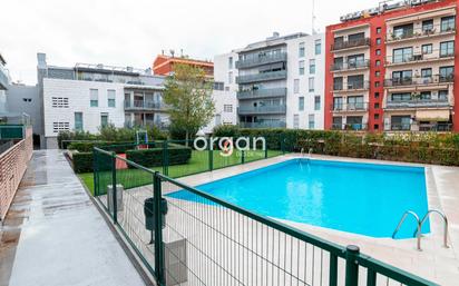Swimming pool of Flat for sale in Sabadell  with Air Conditioner, Heating and Terrace