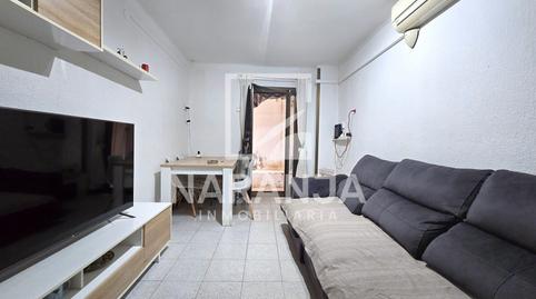 Foto 2 de Piso en venta en Singuerlín, Barcelona