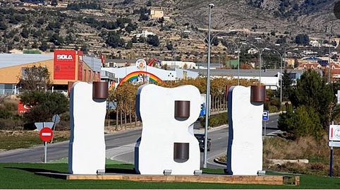 Foto 2 de Piso en venta en Ibi, Alicante