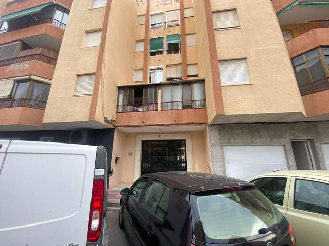 Piso en Venta en C/ Pablo Iglesias en Almuñecar Centro