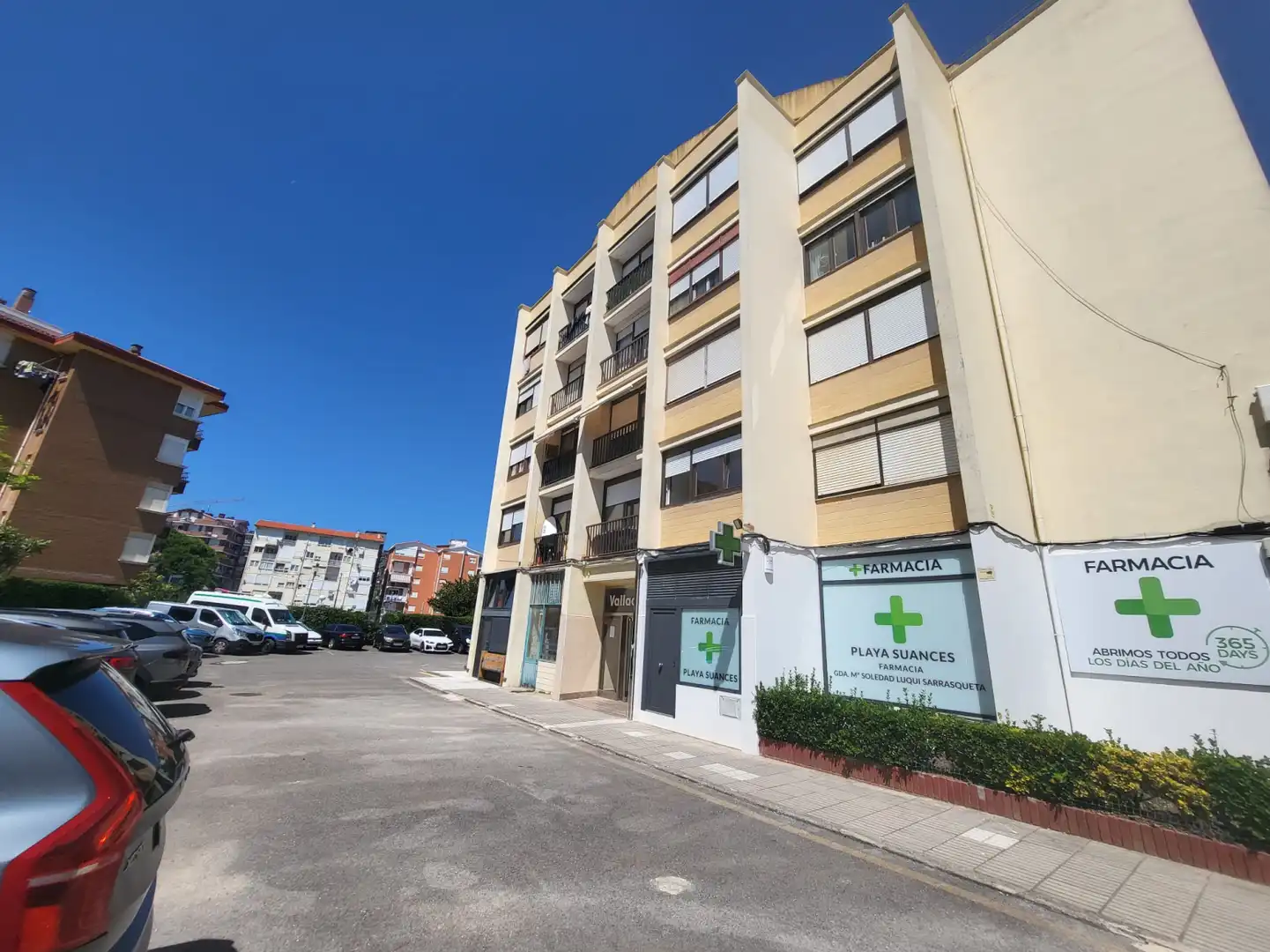 Vista exterior de Pis en venda en Suances amb Calefacció i Terrassa