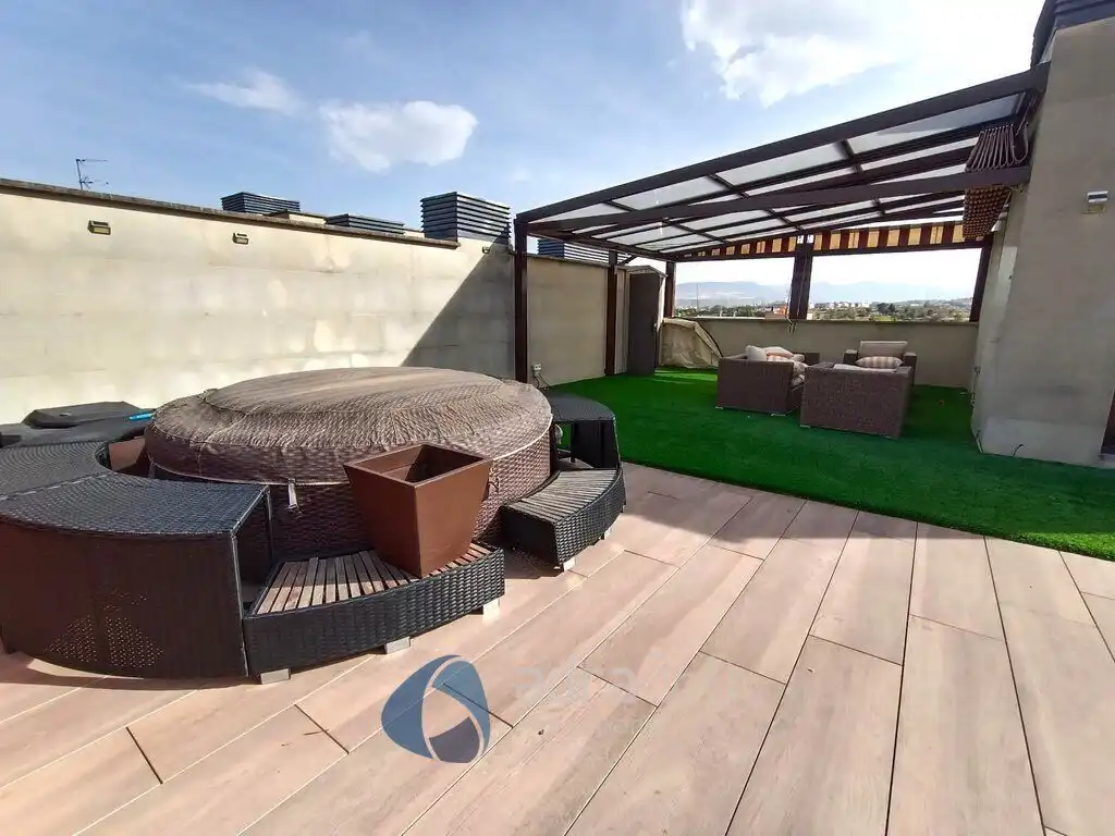 Terraza de Ático en venta en  Logroño con Aire acondicionado, Calefacción y Terraza