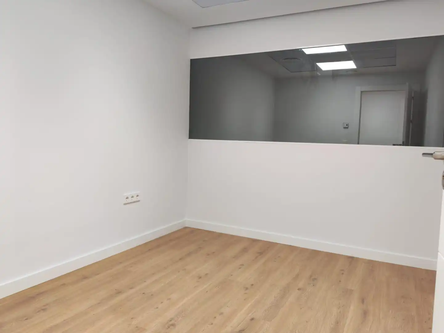 Office for rent in Murcia  with Air Conditioner and Furnished