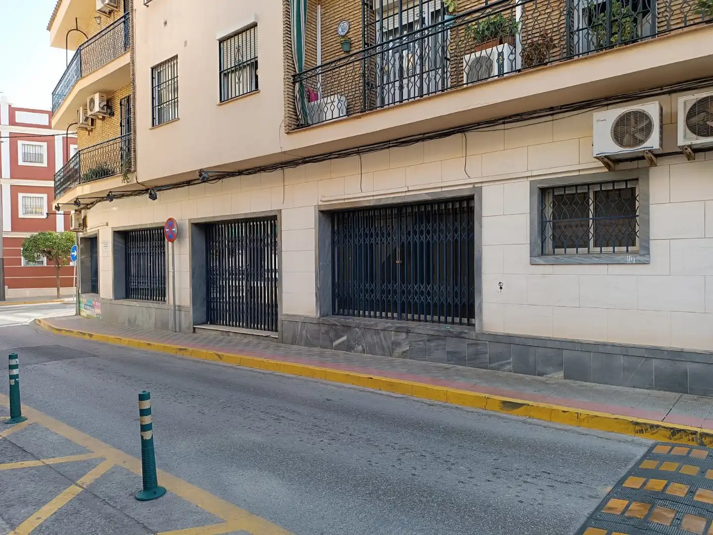 Vista exterior de Local de lloguer en Dos Hermanas
