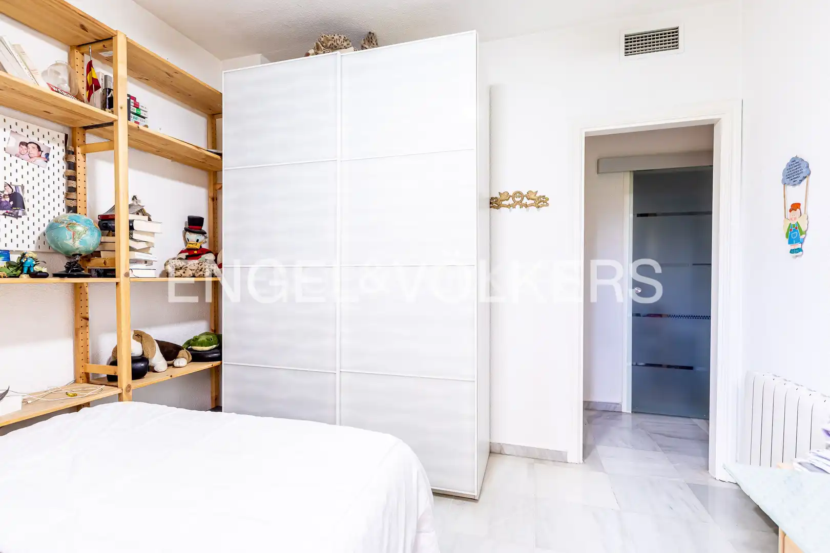 Habitación de Piso de alquiler en Sevilla con Aire acondicionado, Calefacción y Trastero