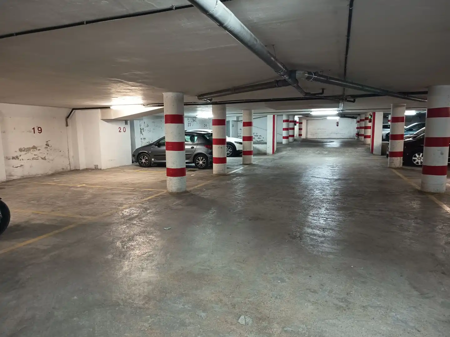 Parkplatz zum Verkauf in AGUSTINA ARAGO 40, imagen 6