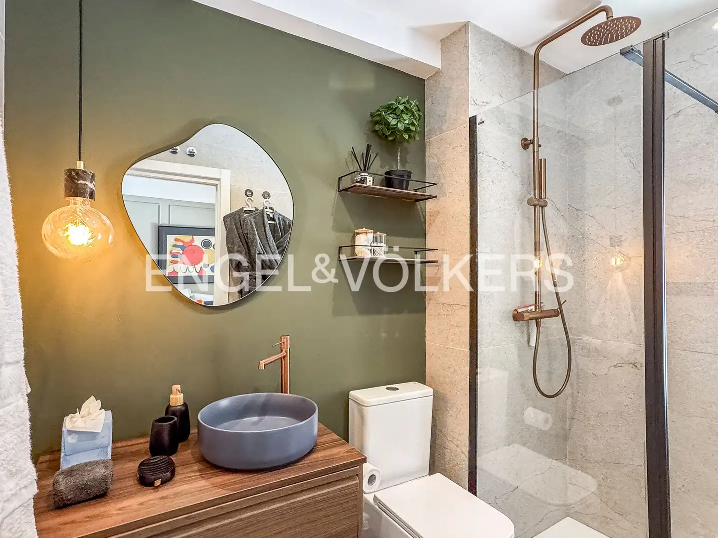 Bathroom of Flat for rent in Barcelona  with Air Conditioner, Heating and Parquet flooring