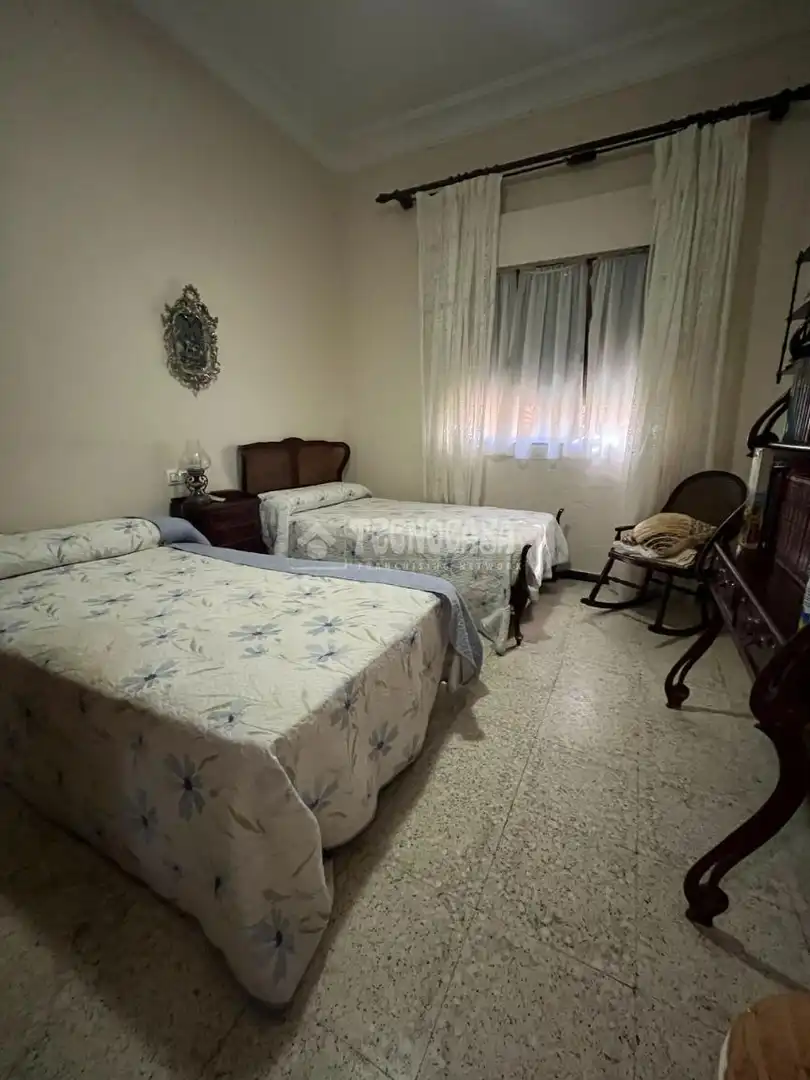 Habitación de Casa o chalet en venta en Mairena del Alcor con Aire acondicionado, Calefacción y Piscina comunitaria