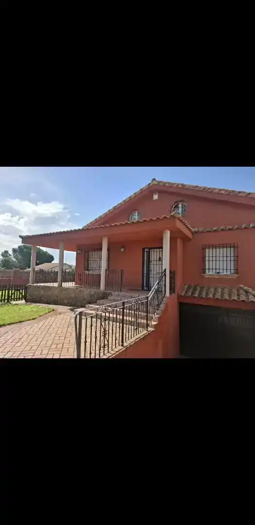 Vista exterior de Casa o xalet en venda en Torremocha de Jarama