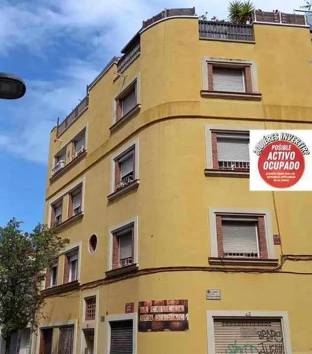 Vista exterior de Apartamento en venta en Santa Coloma de Gramenet