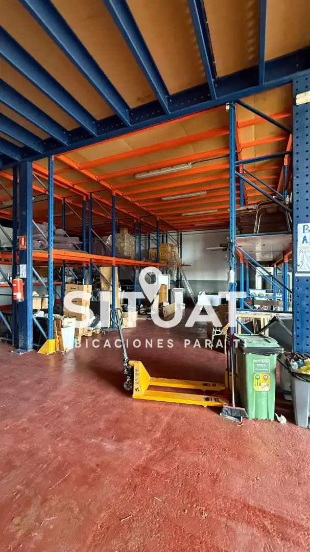 Nau industrial en venda en Santa Coloma de Cervelló amb Calefacció i Alarma
