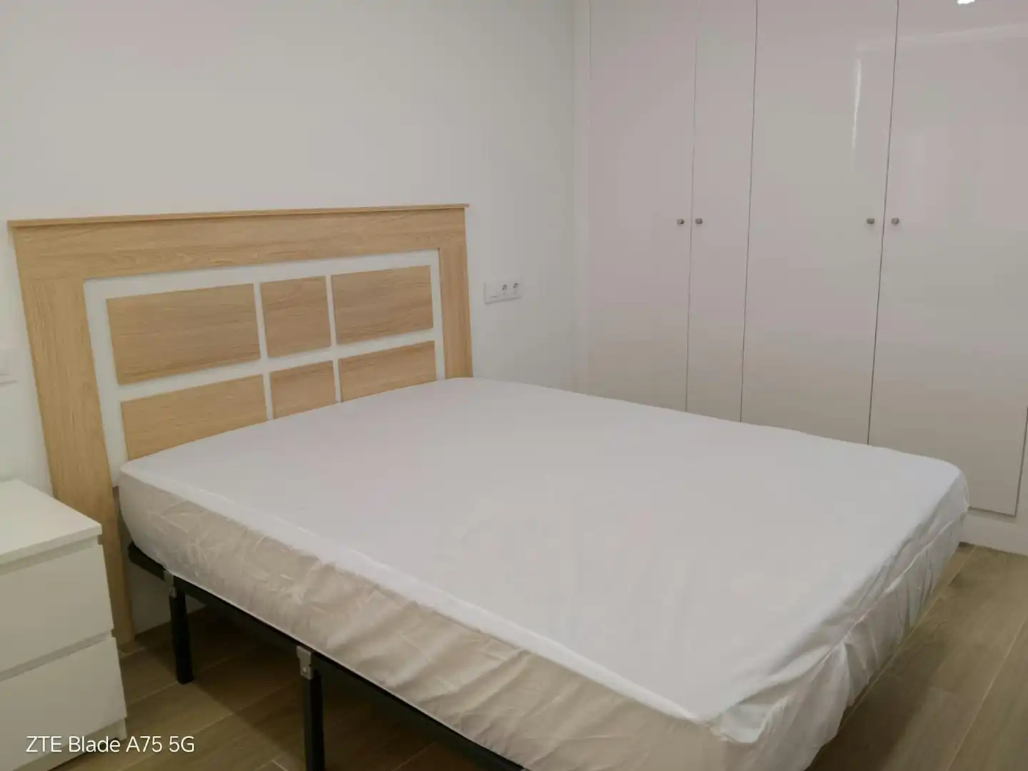 Bedroom of Flat for rent in Madrid  with Air Conditioner, Heating and Furnished