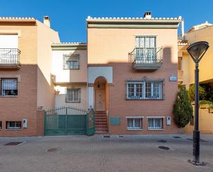 Exterior view of House or chalet for sale in  Granada Capital  with Heating, Private garden and Parquet flooring