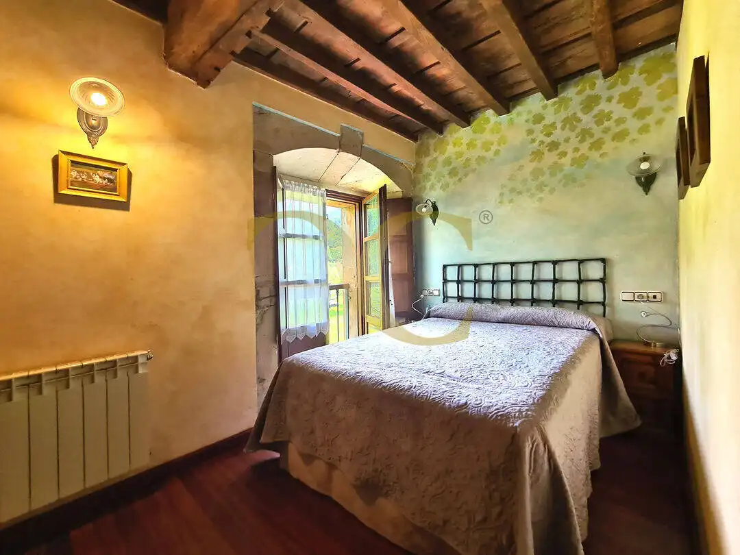 Habitación de Casa o chalet en venta en Cangas de Onís