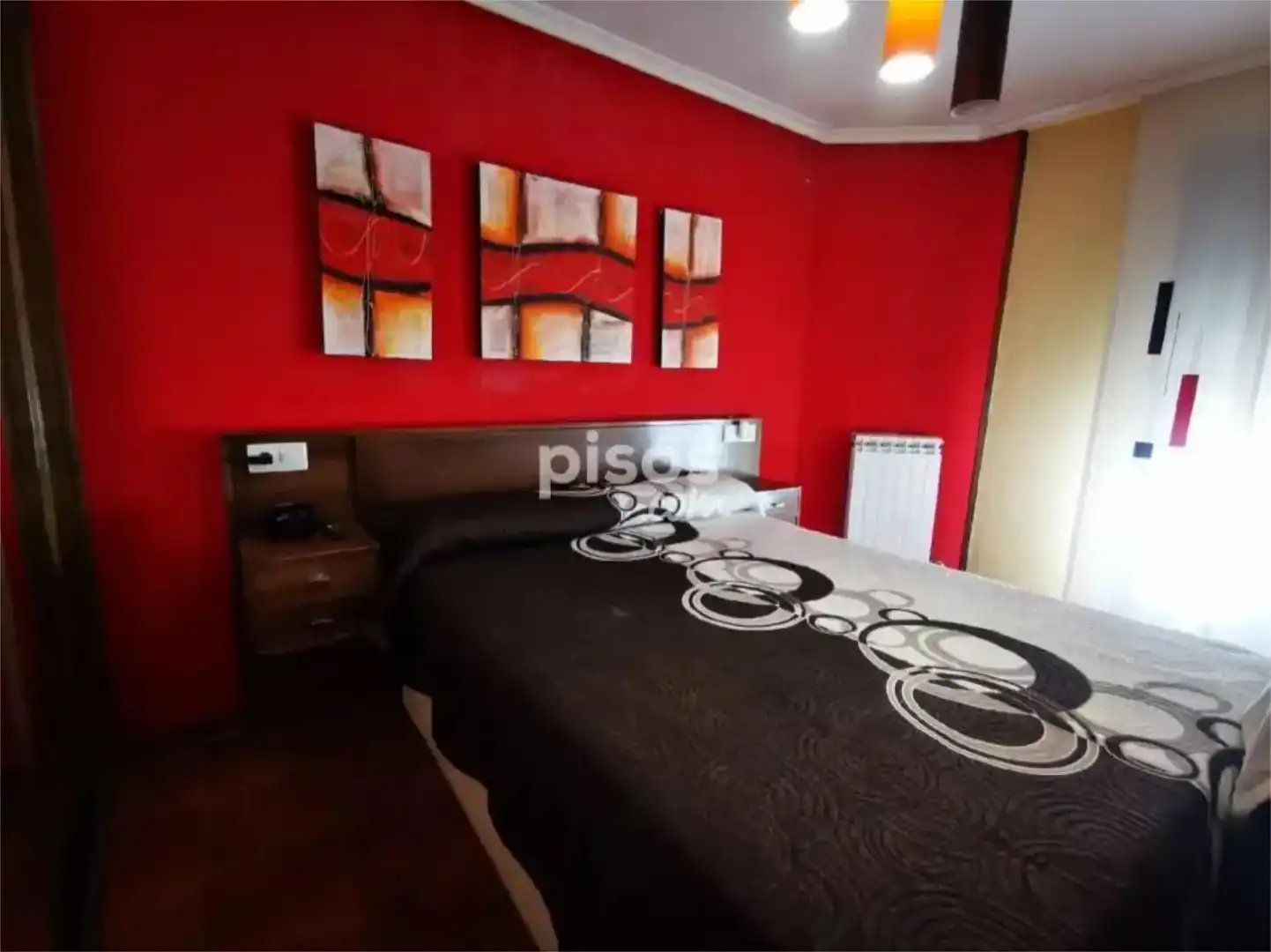Dormitori de Casa adosada en venda en Venta de Baños amb Aire condicionat