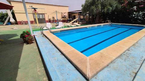 Foto 2 de Finca rústica en venta en Medellín, Badajoz