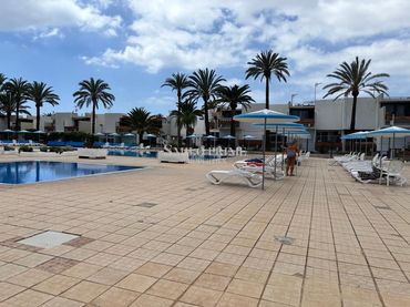 Pis amb piscina de lloguer a Calle Ten-bel