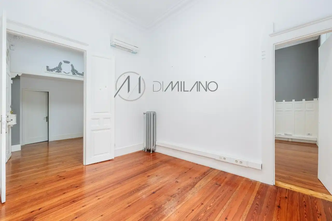 Flat with lift for sale in Montero Ríos, imagen 23