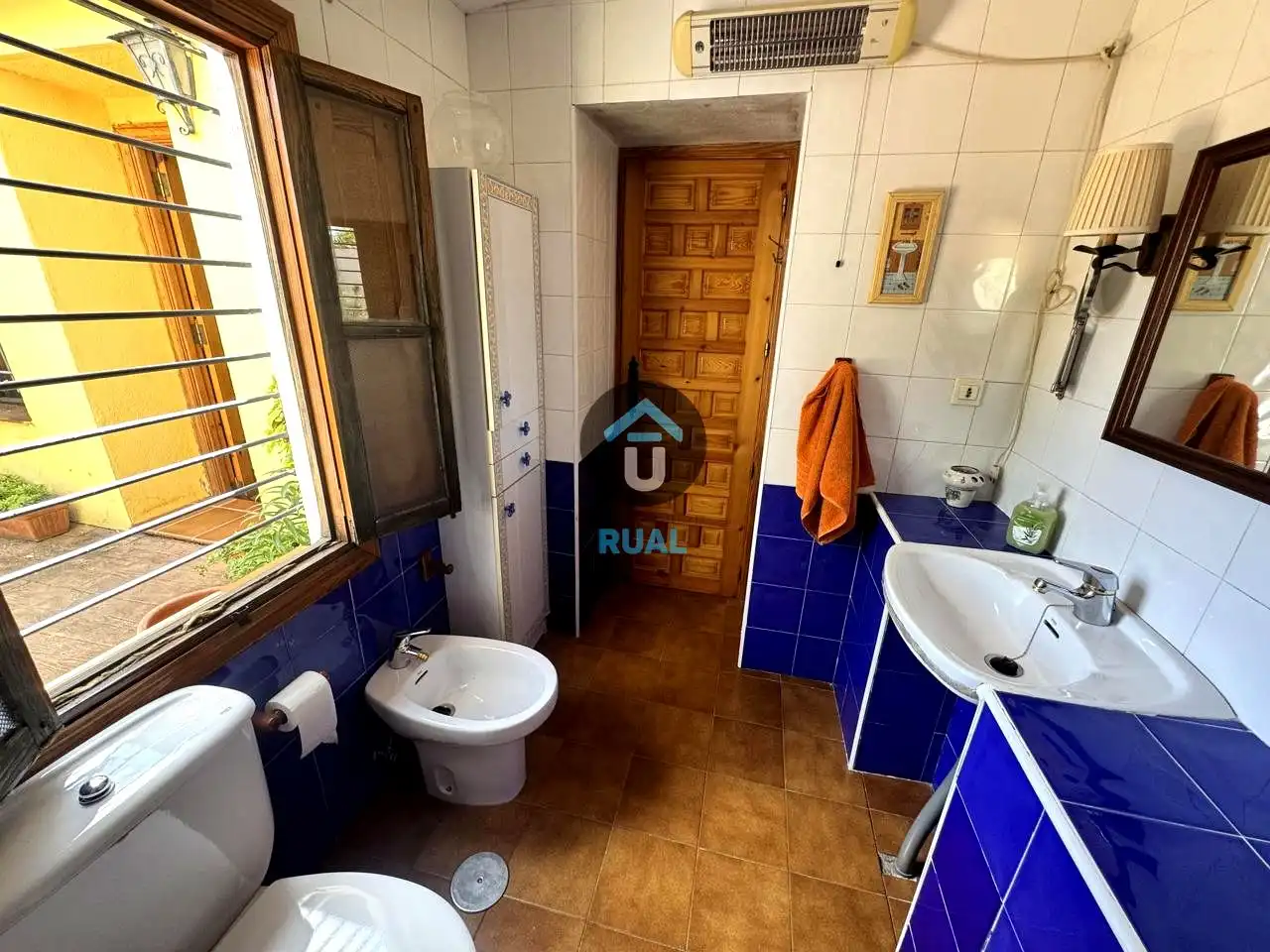 Bathroom of Houses for rent in Navalcán  with Terrace
