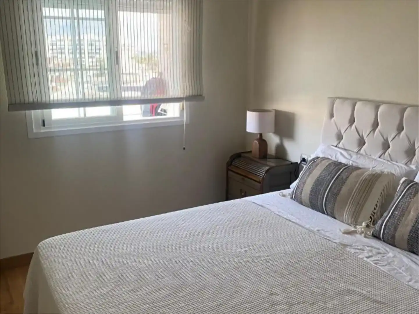 Schlafzimmer von Wohnung zur Miete in Roquetas de Mar mit Klimaanlage und Schwimmbad