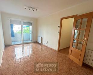 Living room of Flat for sale in Sabadell  with Heating, Oven and Balcony