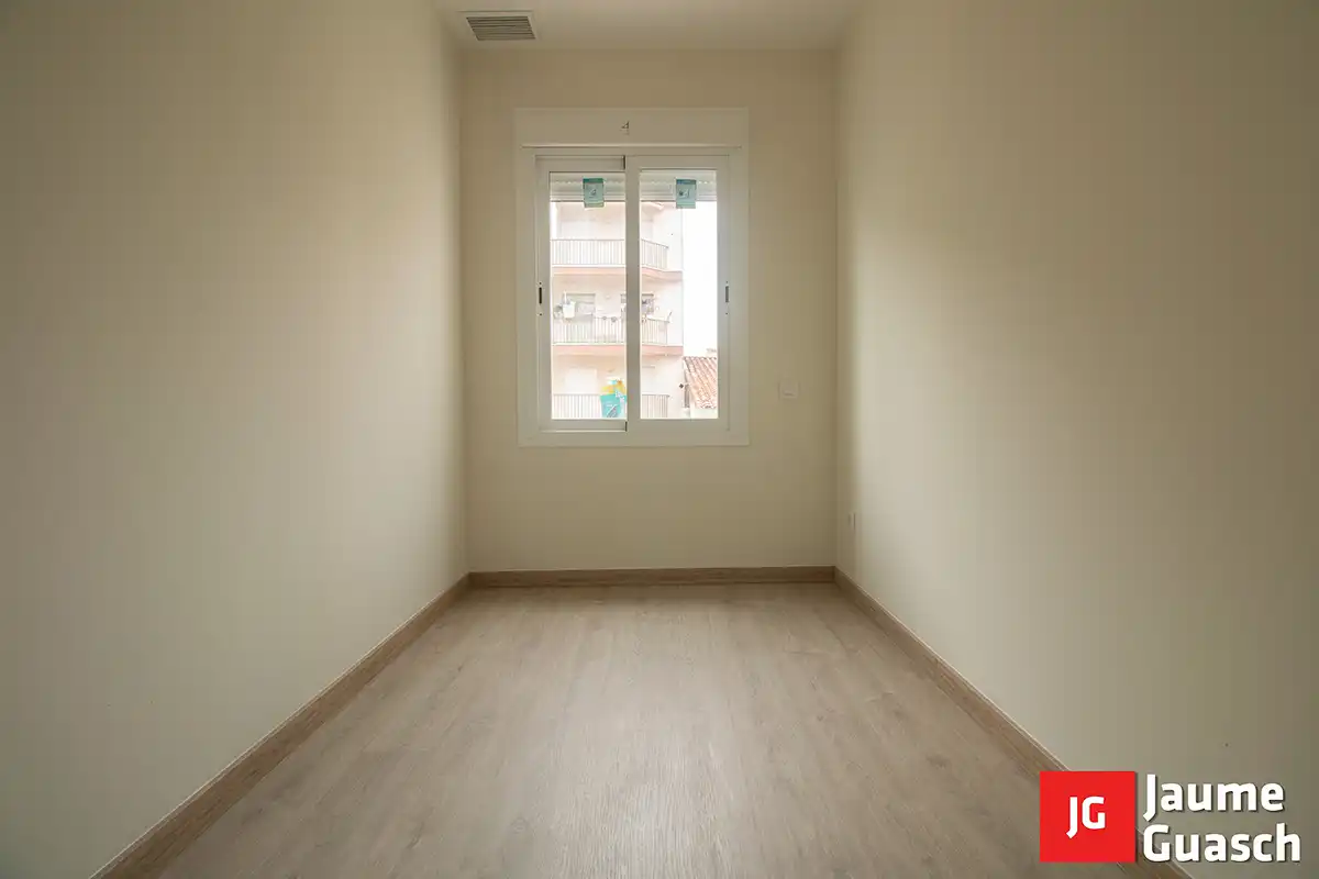Schlafzimmer von Wohnung zum Verkauf in Torredembarra mit Klimaanlage, Heizung und Parkett