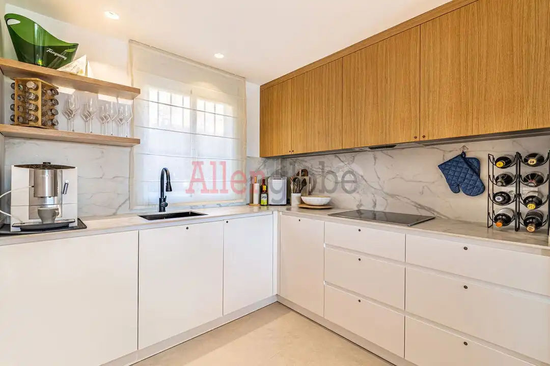 Cocina de Casa adosada en venta en Estepona con Aire acondicionado, Calefacción y Jardín privado