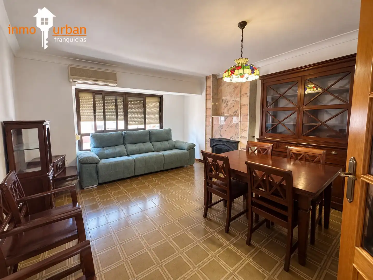 Flat with terrace for sale in Llevant