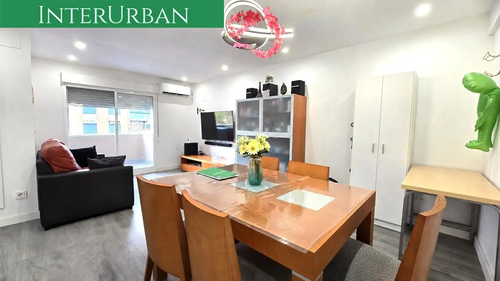 Vista exterior de Piso en venta en Valencia con Aire acondicionado, Calefacción y Balcón