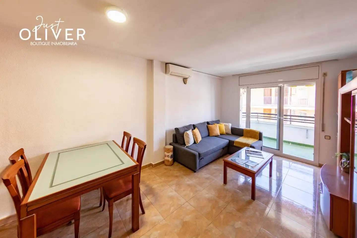 Living room of Flat for sale in Vila-seca  with Terrace and Furnished