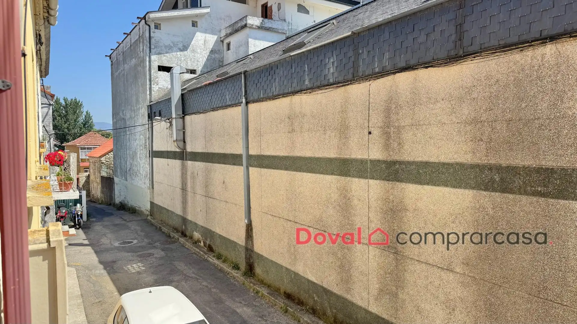 Vista exterior de Piso en venta en Vigo  con Calefacción