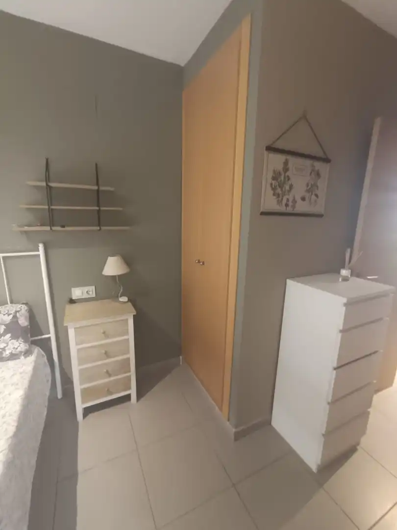 Habitación de Piso de alquiler en Burriana / Borriana con Aire acondicionado, Calefacción y Amueblado