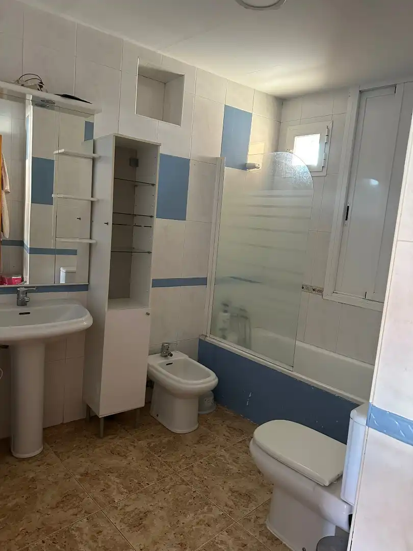 Bathroom of Flat for sale in El Vellón  with Heating, Terrace and Balcony