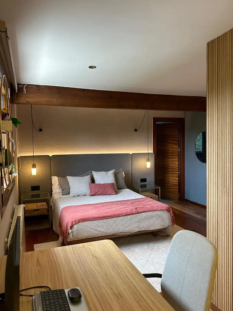 Habitación de Casa o chalet en venta en Boadilla del Monte con Aire acondicionado, Calefacción y Jardín privado