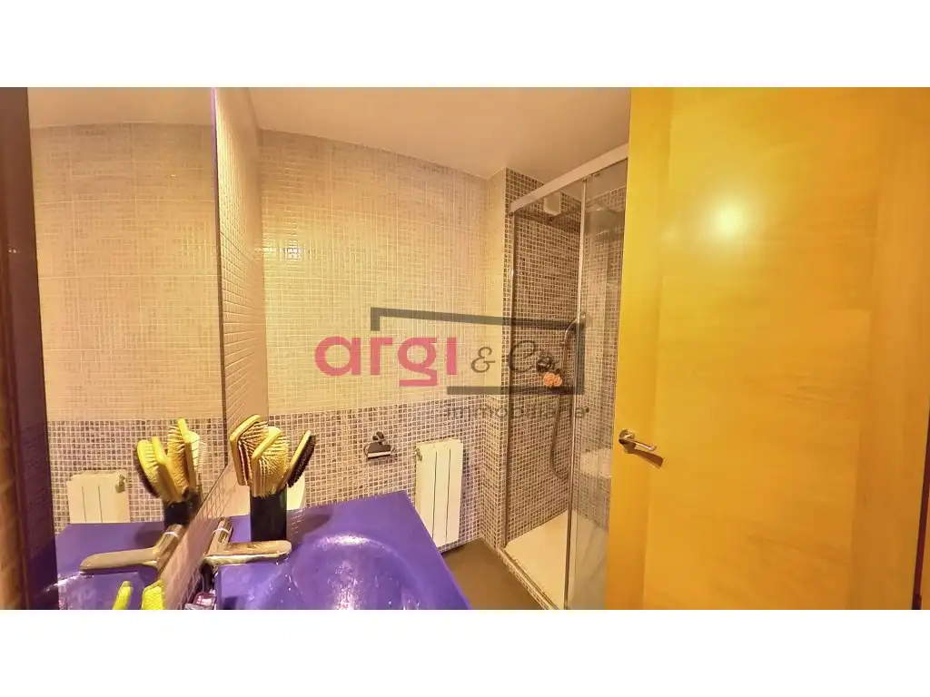 Baño de Piso en venta en Sitges con Aire acondicionado y Terraza