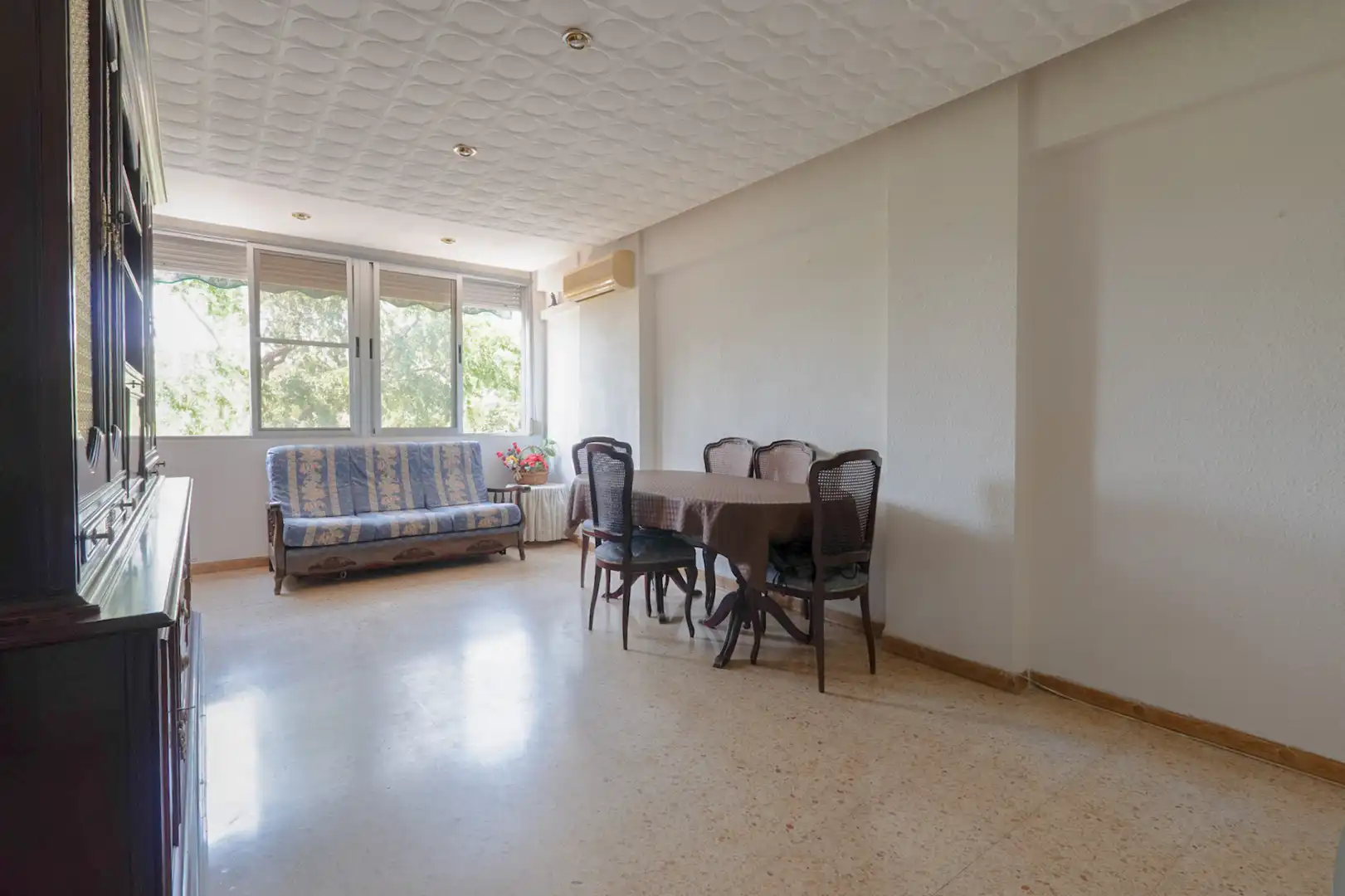 Sala d'estar de Pis en venda en Valencia amb Aire condicionat i Moblat
