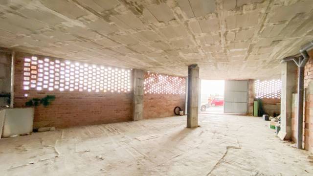 Local comercial en Alquiler en Carrer CARTAMA, 92 en Centro