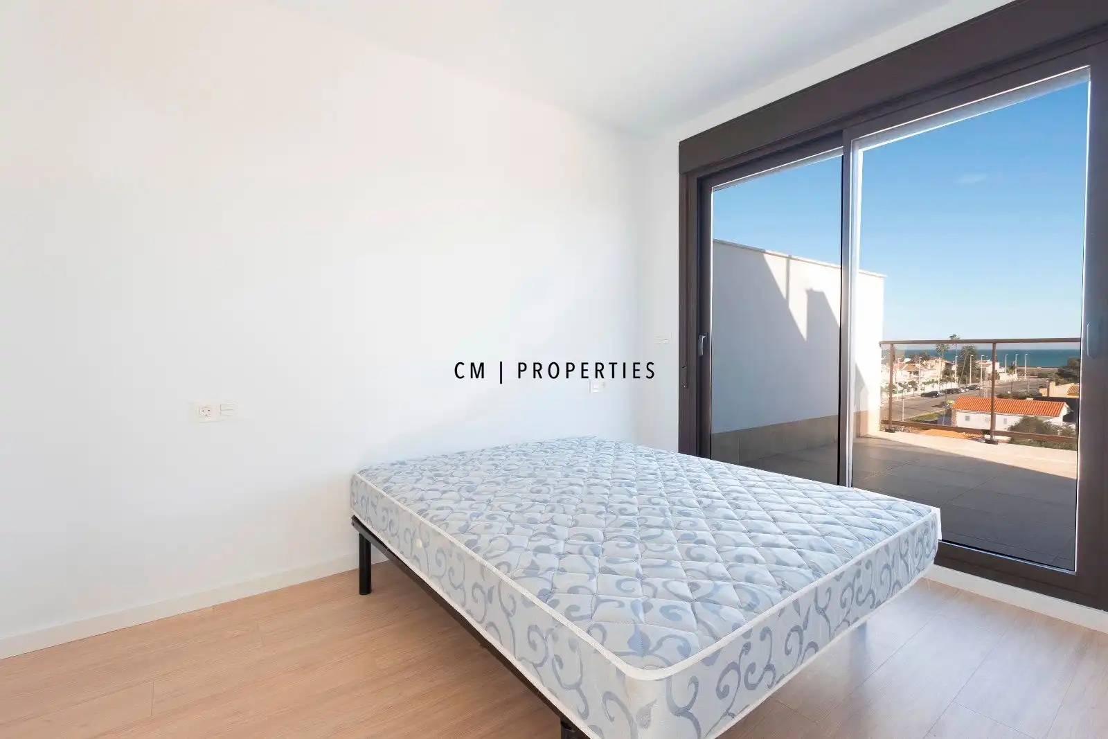 Bedroom of Attic for rent in Sagunto / Sagunt  with Air Conditioner, Heating and Parquet flooring
