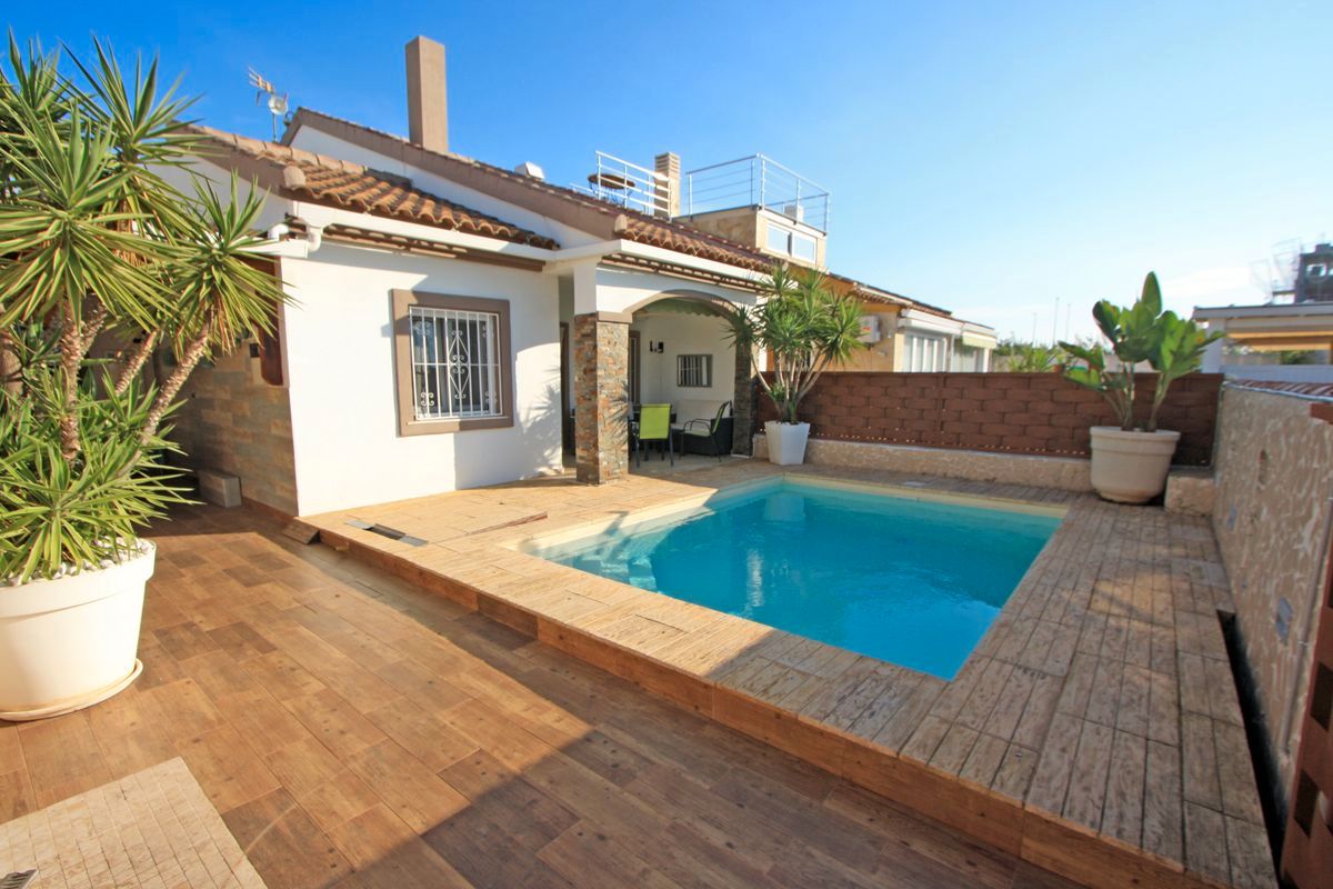 Single-family semi-detached for sale