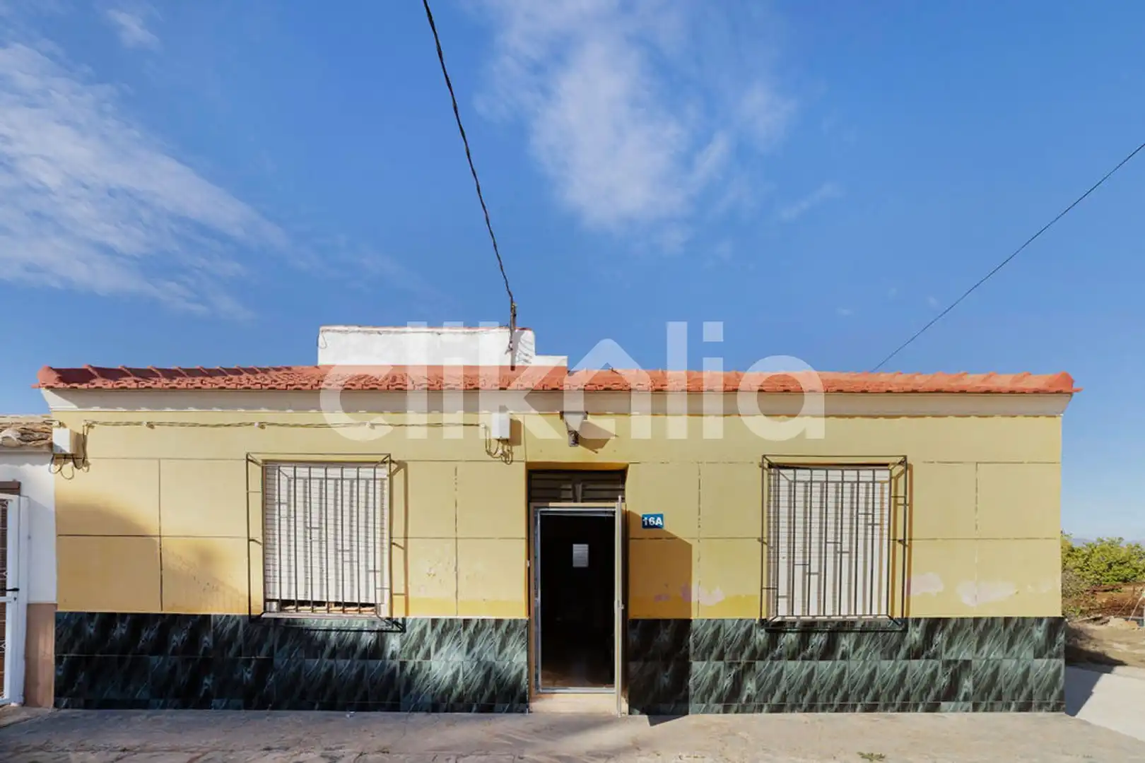 Vista exterior de Casa o xalet en venda en Orihuela amb Aire condicionat