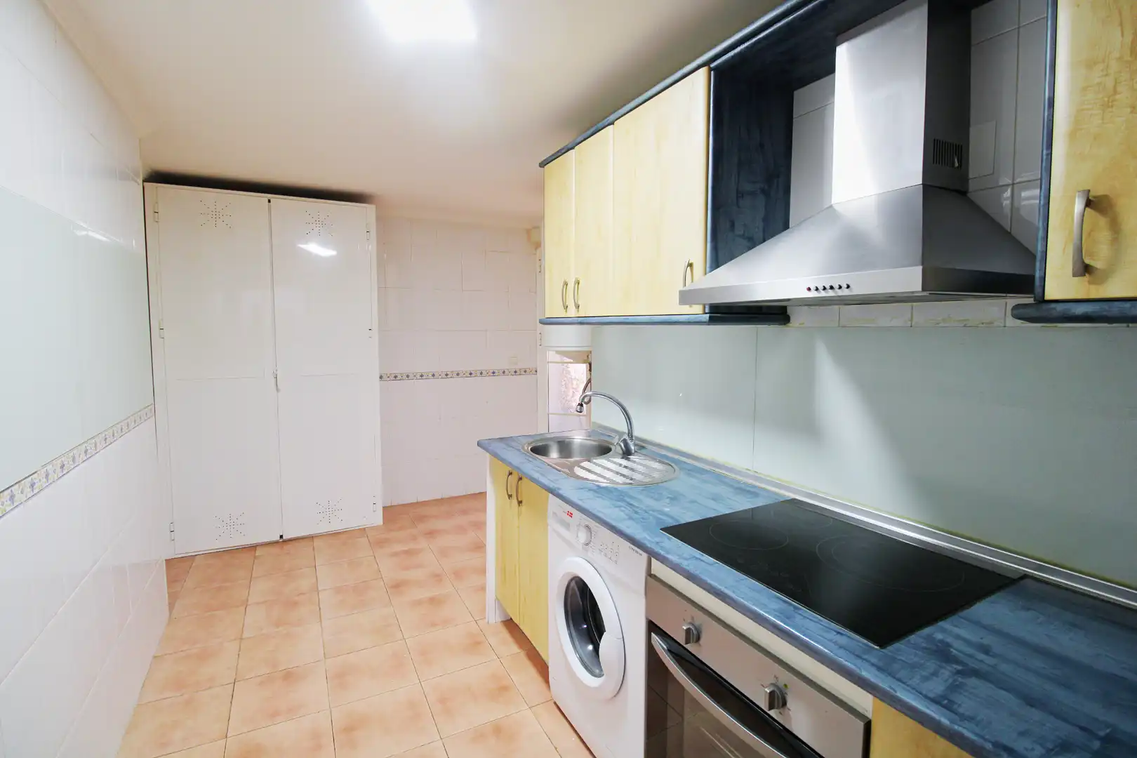 Apartments for sale in Calle Alcalde Juan Barrionuevo Ruiz, Centro