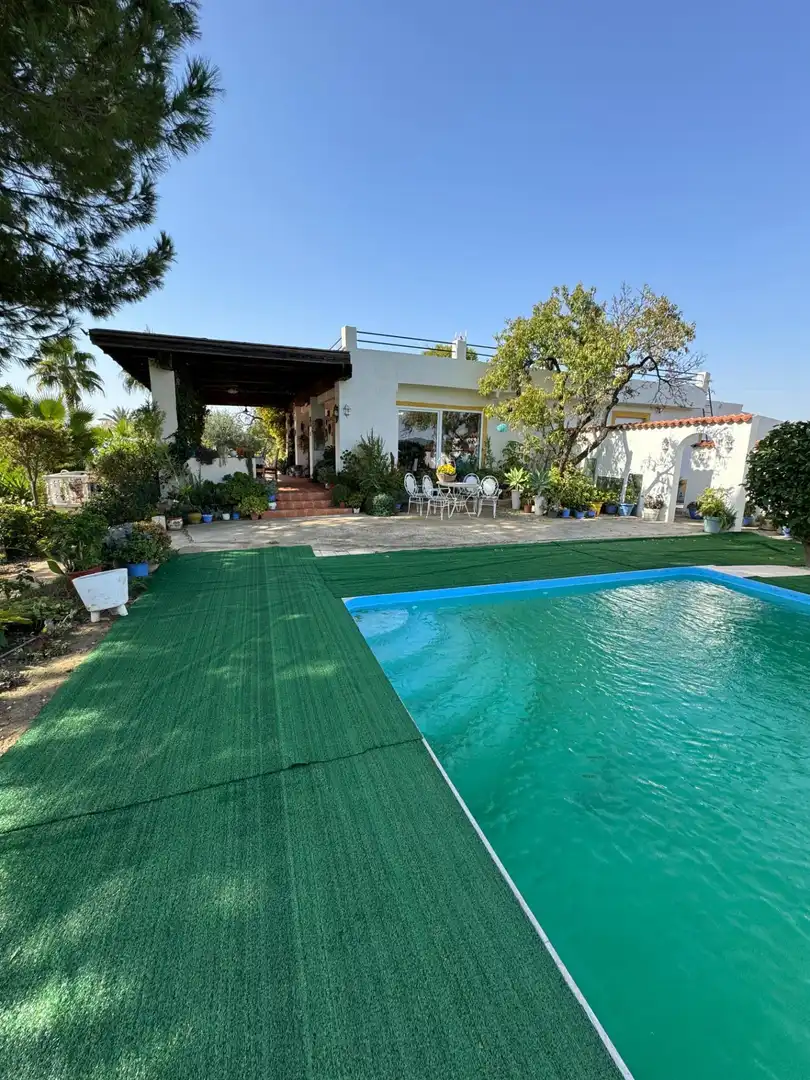 Piscina de Finca rústica en venda en Elche / Elx amb Aire condicionat, Calefacció i Jardí privat