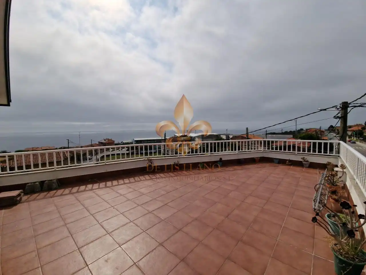 Terraza de Piso en venta en Oia con Calefacción, Terraza y Amueblado